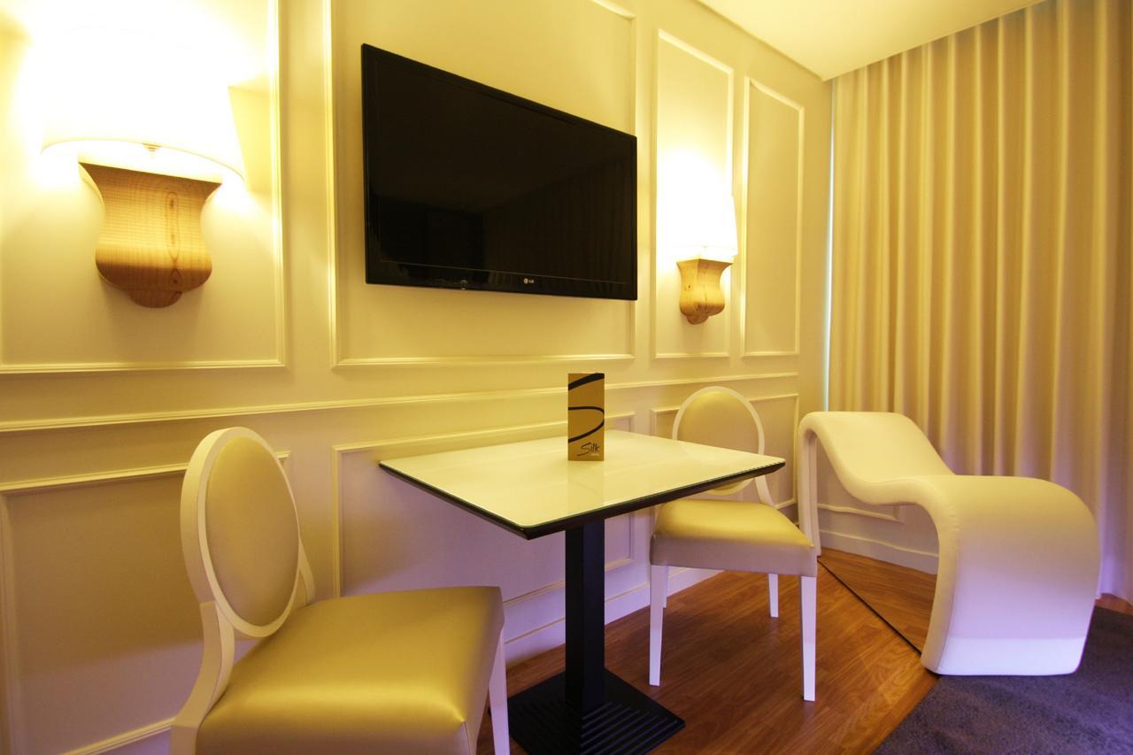 Silk Motel Pedroso Δωμάτιο φωτογραφία